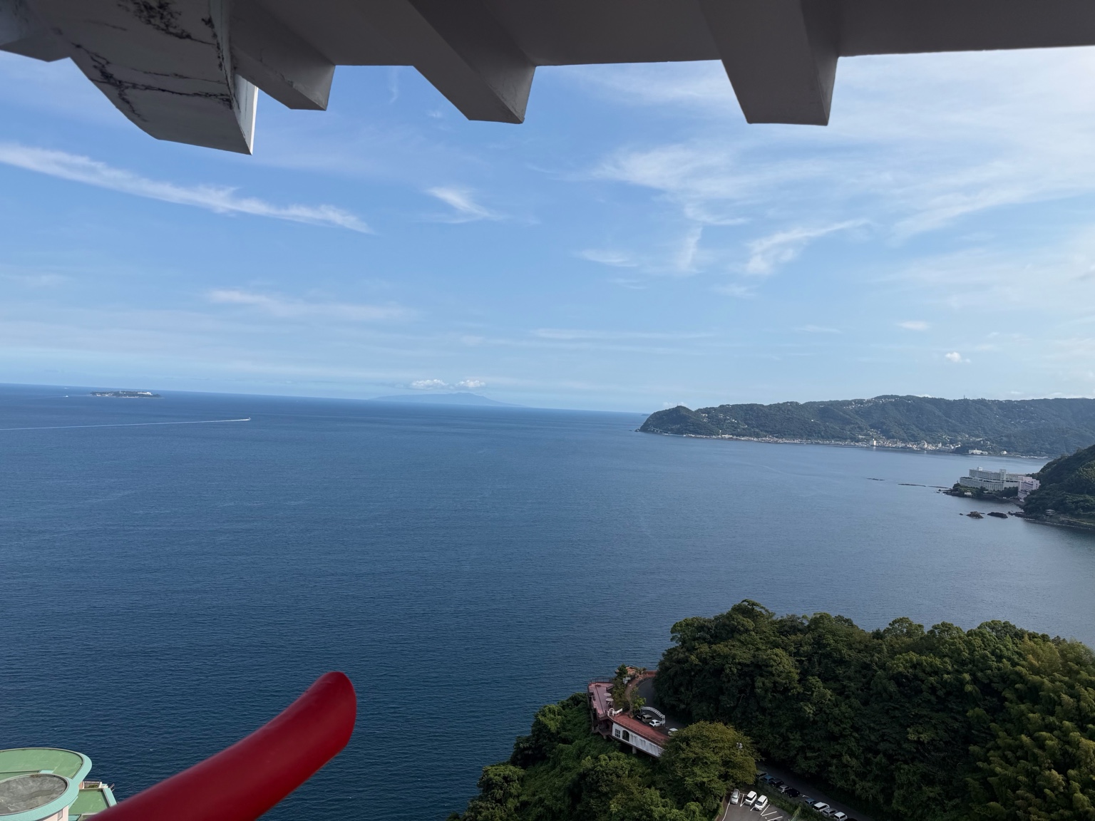 社内旅行先から眺めた海